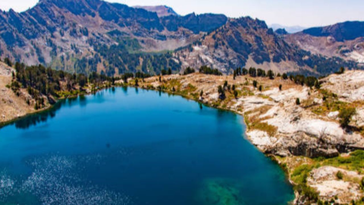 An image of the Ruby Mountains.