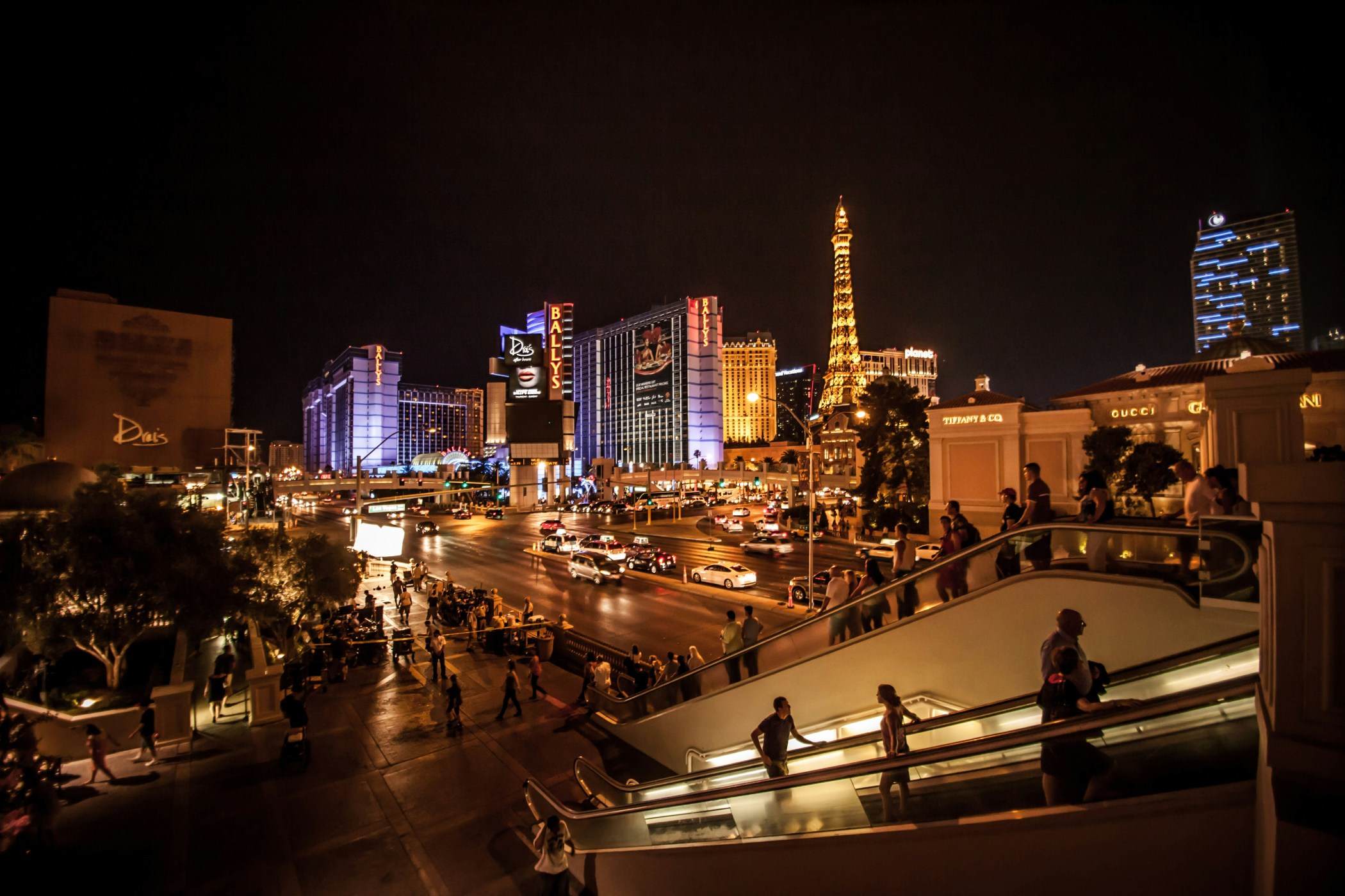 Attractions in Las Vegas Besides Gambling Guide 2026