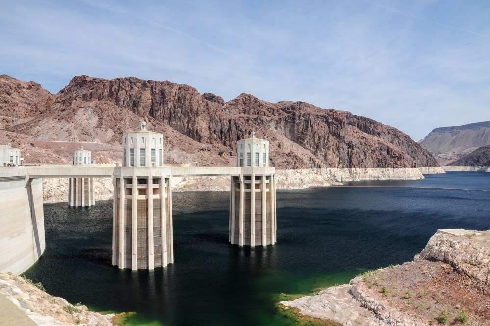 Beautiful shot of Lake Mead and Hoover Dam in the United States with a clear blue sky